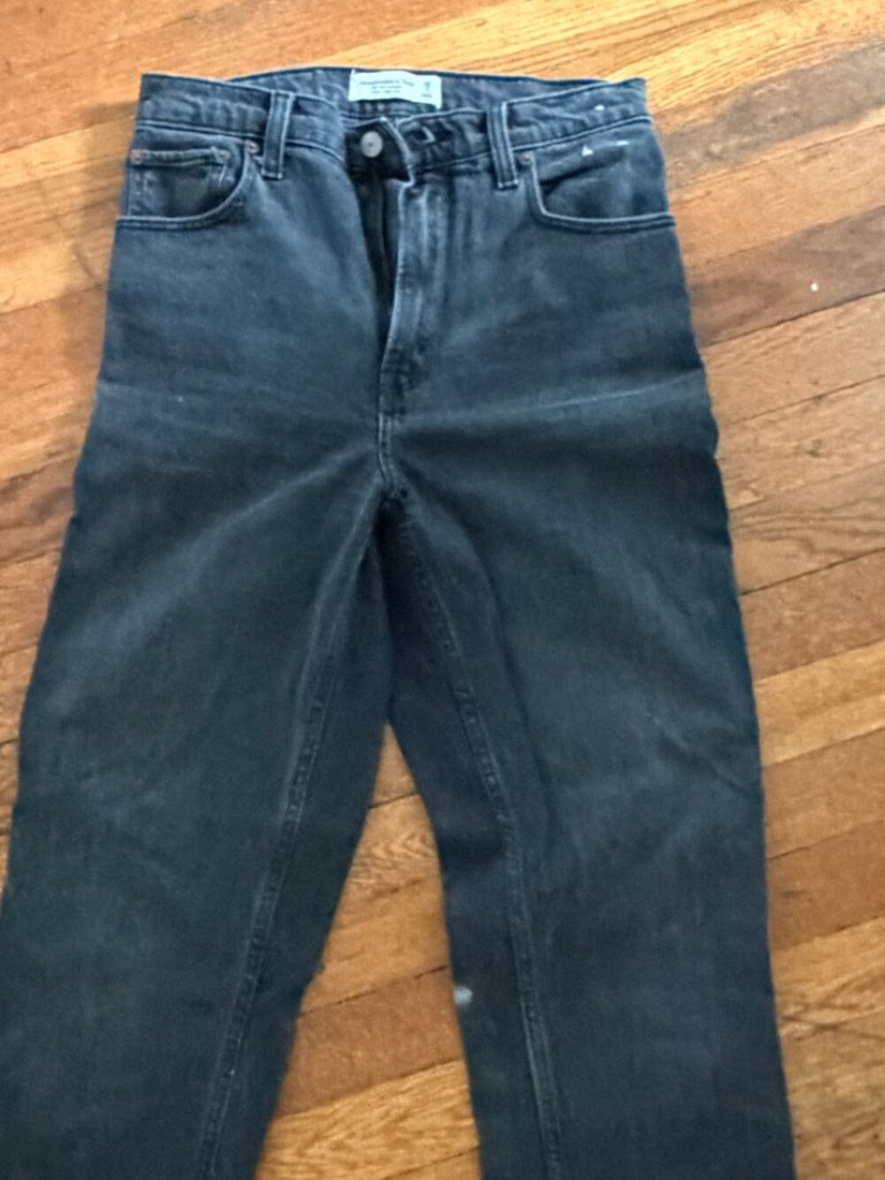 Abercrombie ’90s Straight Ultra High Rise Jeans 26
